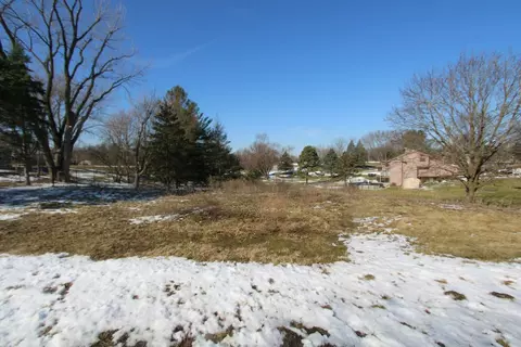 6507 Scott Ln, Crystal Lake, IL 60014
