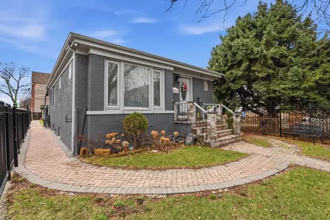 1900 N Kenneth Ave, Chicago, IL 60639