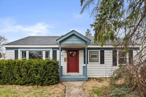 9546 Washington Ave, Brookfield, IL 60513