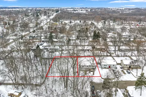 View/Area - 5615 Bunny Ave, Mchenry, IL 60051 photo 3 of 10