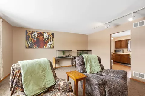 Living - 5615 Bunny Ave, Mchenry, IL 60051 photo 3 of 3
