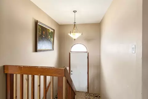 Entry Way - 5615 Bunny Ave, Mchenry, IL 60051 photo 1 of 1