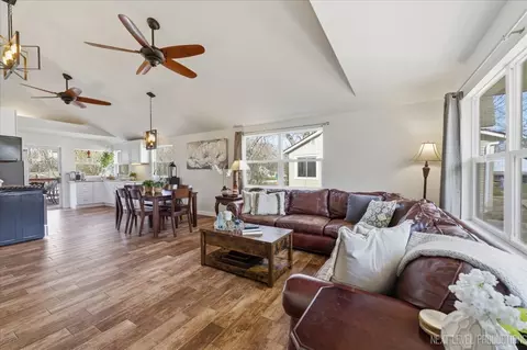 Living - Undisclosed, Cary, IL 60013 photo 1 of 3