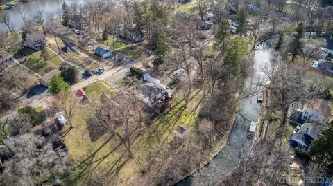View/Area - Undisclosed, Cary, IL 60013 photo 5 of 6