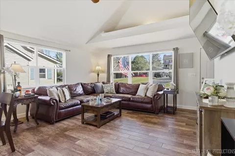 Living - Undisclosed, Cary, IL 60013 photo 2 of 3