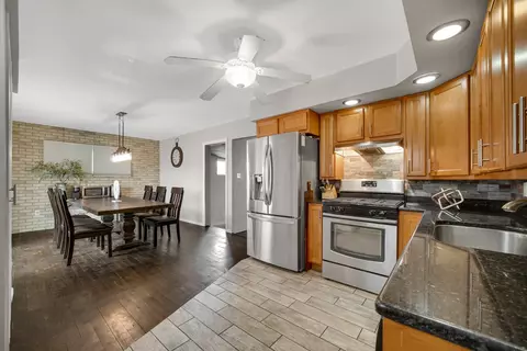 Kitchen - 17509 Maple Ave, Lansing, IL 60438 photo 1 of 3