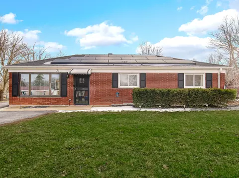 31 E 14th Pl, Lombard, IL 60148