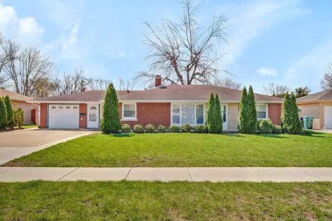 1616 Mayfield Ave, Joliet, IL 60435