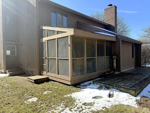 Exterior - 1225 Eustace Dr, Dixon, IL 61021 photo 2 of 5