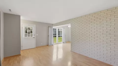 Living - 1694 Valley Forge Ct #D, Wheaton, IL 60189 photo 3 of 3