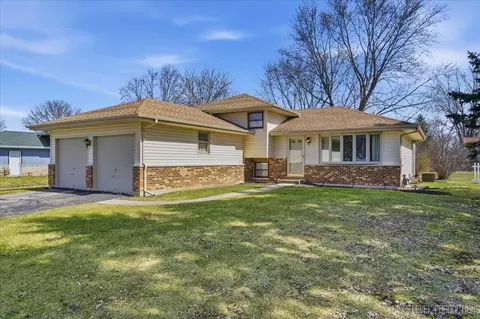 Undisclosed, Warrenville, IL 60555