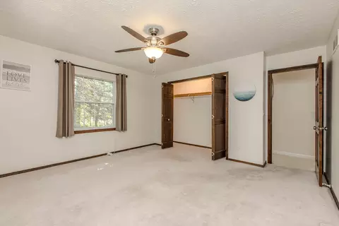 Bedroom - 8908 E 1400 North Rd, Bloomington, IL 61705 photo 5 of 7