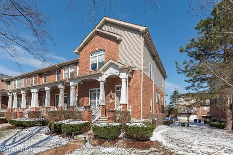 1139 River Bend Ln, Lisle, IL 60532