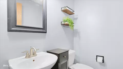 Bath - 4013 Oak Tree Ln, Plainfield, IL 60586 photo 1 of 2