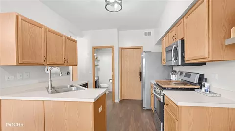 Kitchen - 4013 Oak Tree Ln, Plainfield, IL 60586 photo 2 of 2