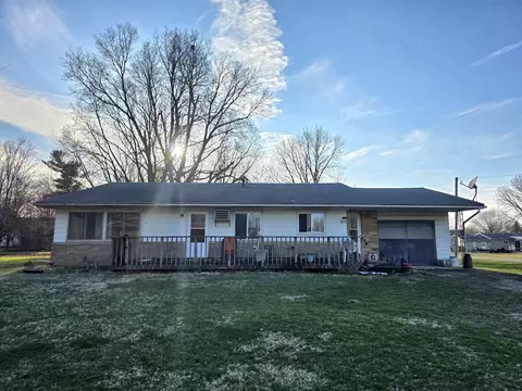 213 N 2nd St, Secor, IL 61771