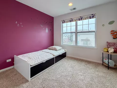 Bedroom - 503 Lexington Ln, Rolling Meadows, IL 60008 photo 4 of 4