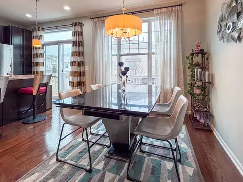 Dining - 503 Lexington Ln, Rolling Meadows, IL 60008 photo 2 of 2