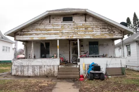 107 E Larue St, Streator, IL 61364