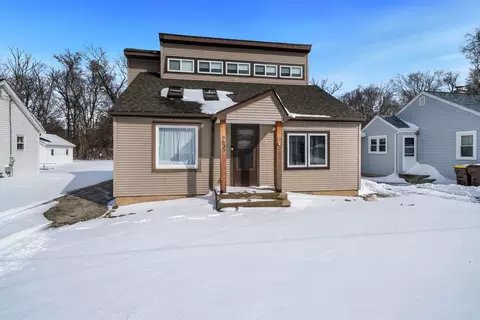 7637 Rogers St, Machesney Park, IL 61115