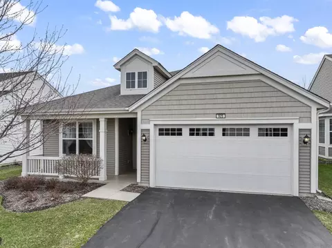 925 Prescott Ln, Pingree Grove, IL 60140