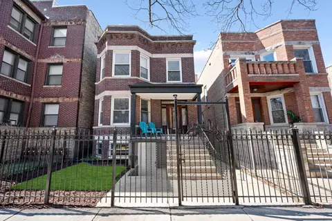 4704 N Troy St, Chicago, IL 60625