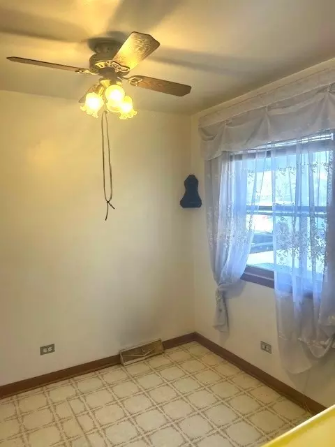 108 E Burlington St #B, Riverside, IL 60546 photo 7