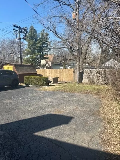 108 E Burlington St #B, Riverside, IL 60546 photo 13