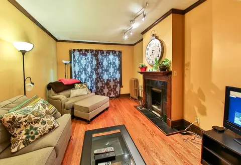 Living - Undisclosed, Chicago, IL 60614 photo 1 of 2