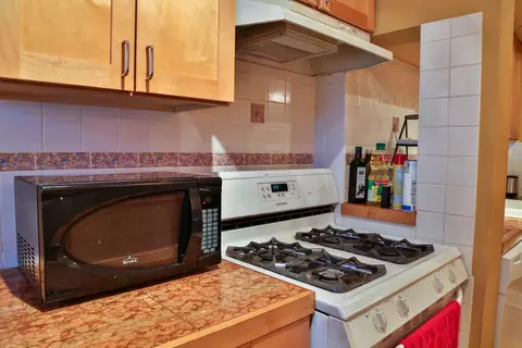 Kitchen - Undisclosed, Chicago, IL 60614 photo 4 of 6