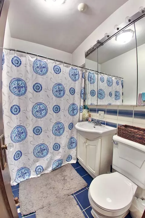 Bath - Undisclosed, Chicago, IL 60614 photo 1 of 1