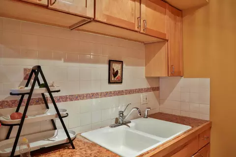 Kitchen - Undisclosed, Chicago, IL 60614 photo 5 of 6