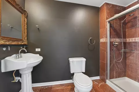 Bath - 1110 Sausalito Ct, Bartlett, IL 60103 photo 1 of 1