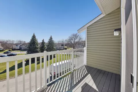 Exterior - 1110 Sausalito Ct, Bartlett, IL 60103 photo 3 of 7