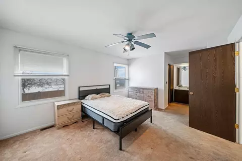 Bedroom - 302 Linden Ln, Wheeling, IL 60090 photo 3 of 3