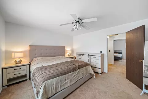 Bedroom - 302 Linden Ln, Wheeling, IL 60090 photo 2 of 3