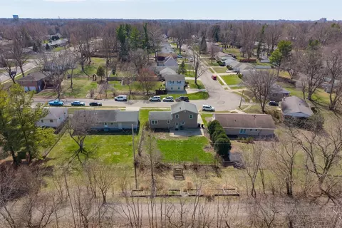 View/Area - 600 Sheridan Rd, Normal, IL 61761 photo 7 of 9
