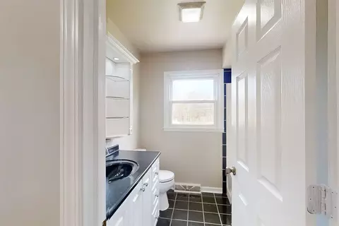 Bath - 600 Sheridan Rd, Normal, IL 61761 photo 1 of 3