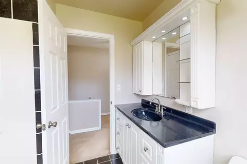 Bath - 600 Sheridan Rd, Normal, IL 61761 photo 2 of 3