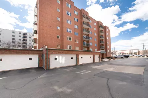 Exterior - 555 S River Rd #607, Des Plaines, IL 60016 photo 4 of 5