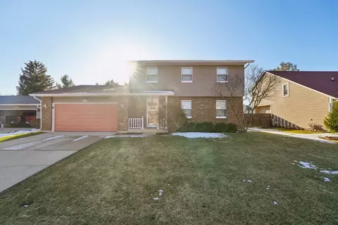 532 Shenandoah Trl, Elgin, IL 60123