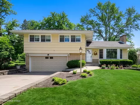 417 Naperville Rd, Clarendon Hills, IL 60514