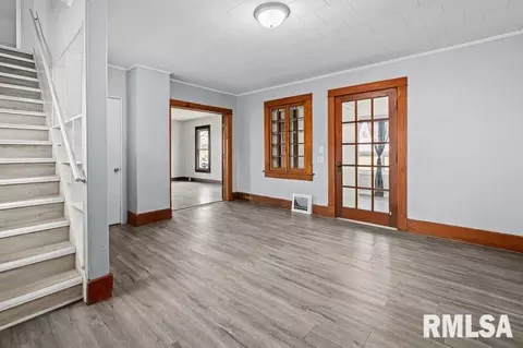 Entry Way - 2629 170th Ave, Preemption, IL 61276 photo 1 of 6