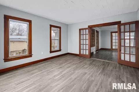 Living - 2629 170th Ave, Preemption, IL 61276 photo 2 of 4