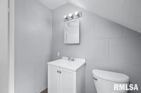 Bath - 2629 170th Ave, Preemption, IL 61276 photo 1 of 1