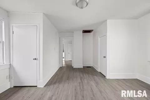 Entry Way - 2629 170th Ave, Preemption, IL 61276 photo 6 of 6