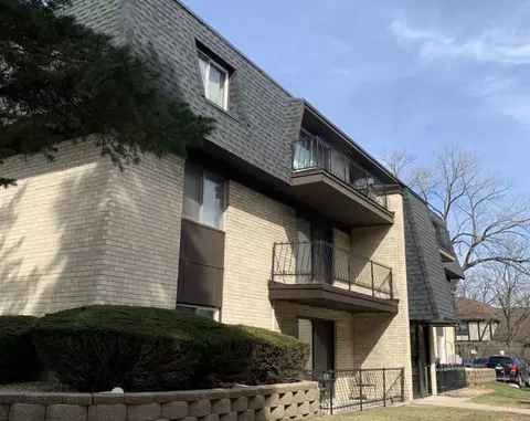 11115 S 84th Ave #2A, Palos Hills, IL 60465