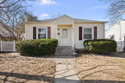 2618 Esplanade Ave, Davenport, IA 52803