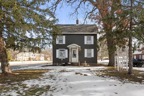 3202 Archer Dr, East Moline, IL 61244