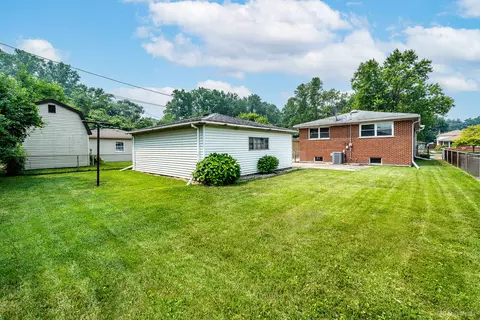 Exterior - 14841 Trumbull Ave, Midlothian, IL 60445 photo 4 of 4